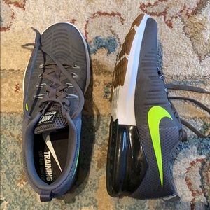 Nike men’s zoom train action size 9